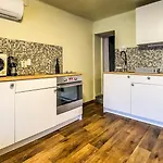 Mi Casa -