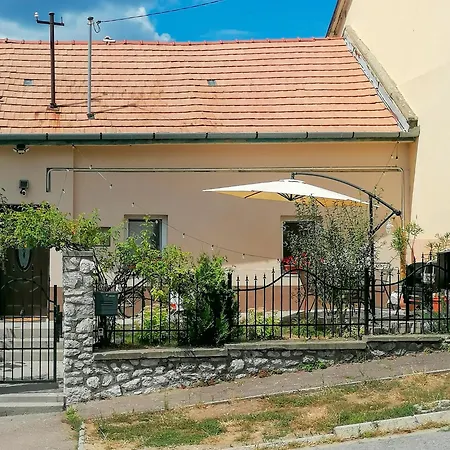 アパート Mi Casa Vendeghaz - *