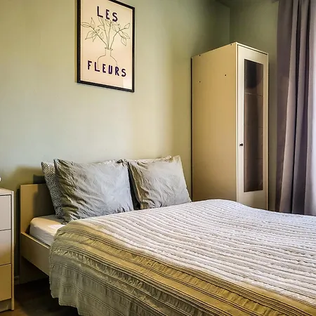 Mi Casa Vendeghaz - アパート *