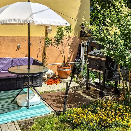 Mi Casa Vendeghaz - アパート *