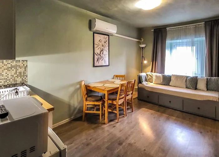 Mi Casa Vendeghaz - *