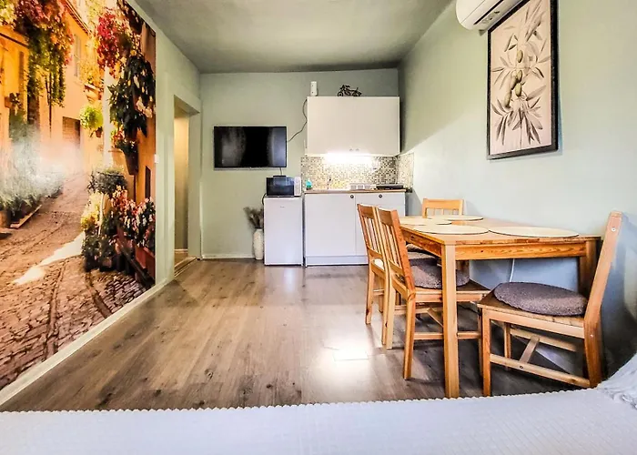 아파트 Mi Casa Vendeghaz - *